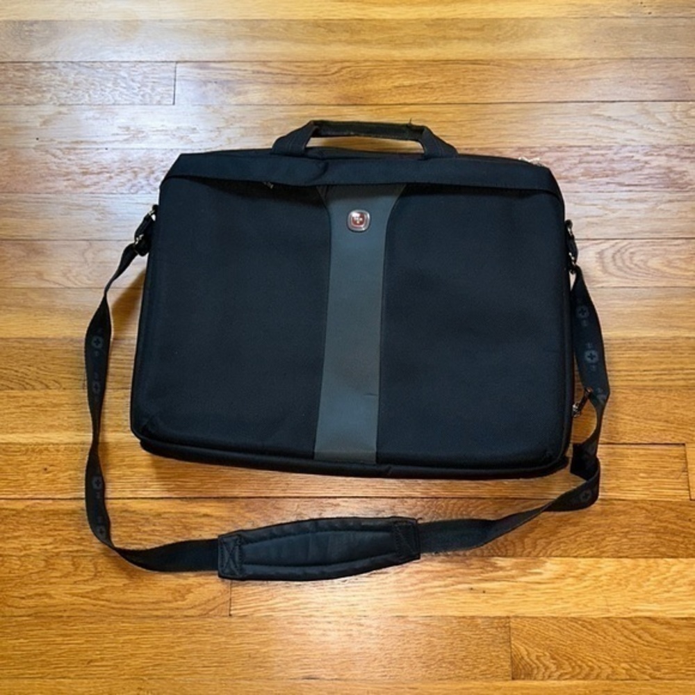 Mens Swiss Army laptop bag